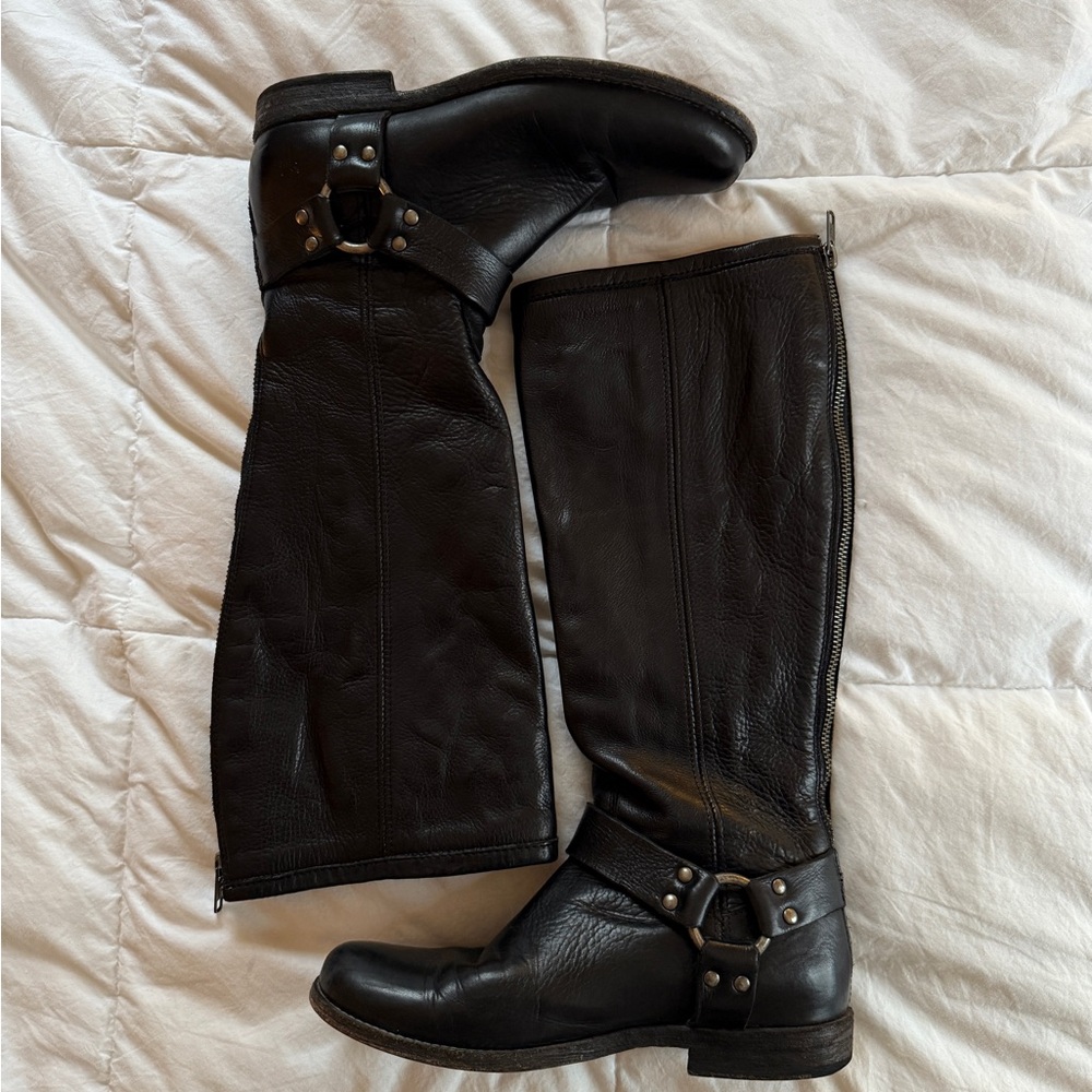 FRYE AND CO. Black Leather Knee-High Boots